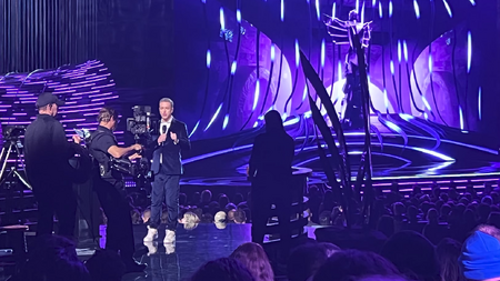 Geoff Keighley presenting at The Game Awards 2022 3 (cropped).png