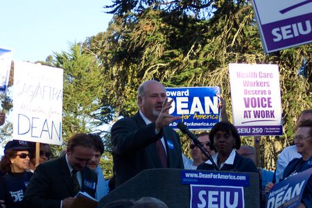 Rob Reiner at Howard Dean rally.jpg